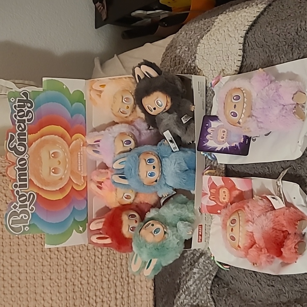 POP MART THE MONSTERS - Big Into Energy, Labubu Duplicates Authentic